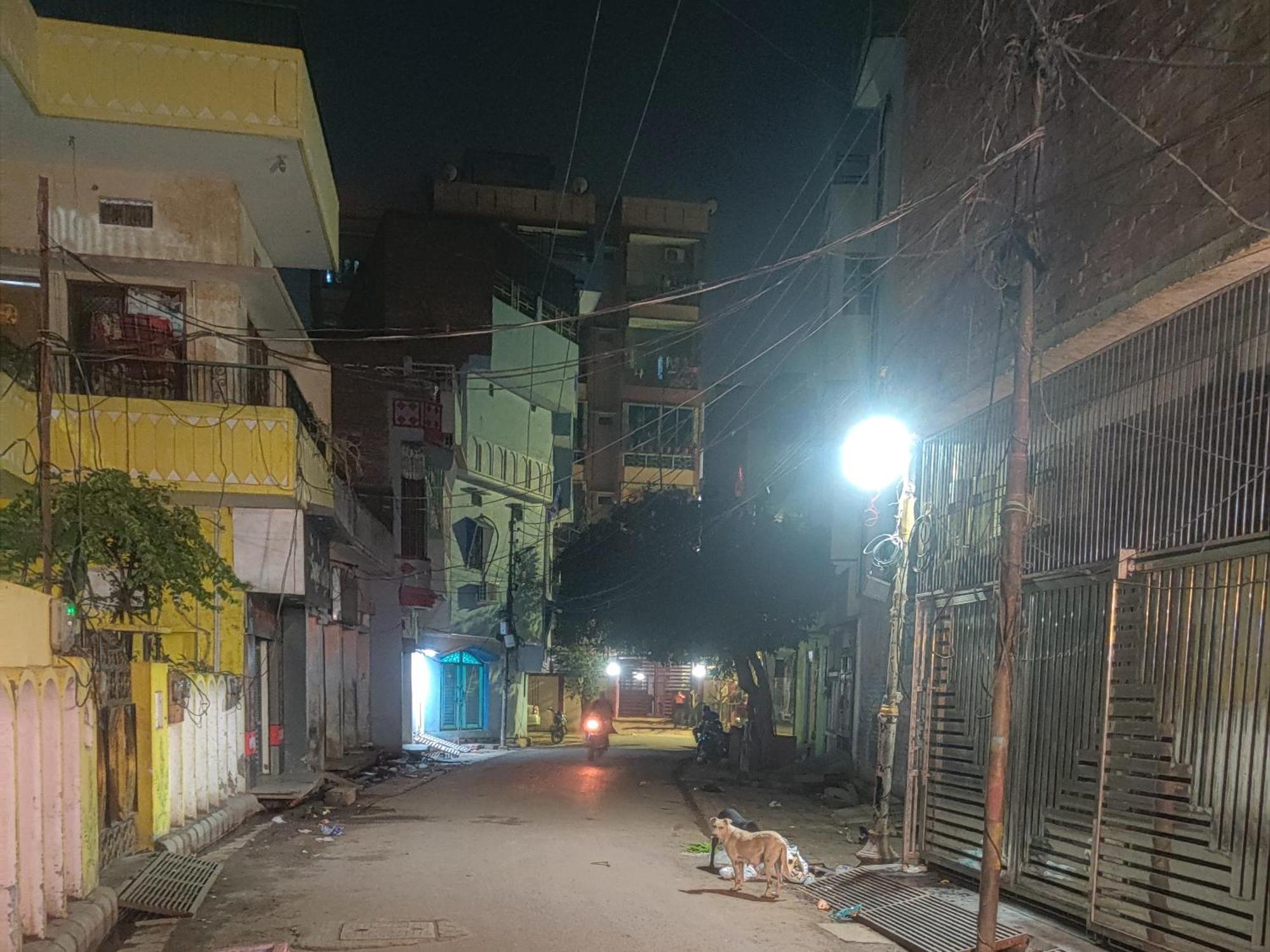 Madhuri Guest House Varanasi Dış mekan fotoğraf