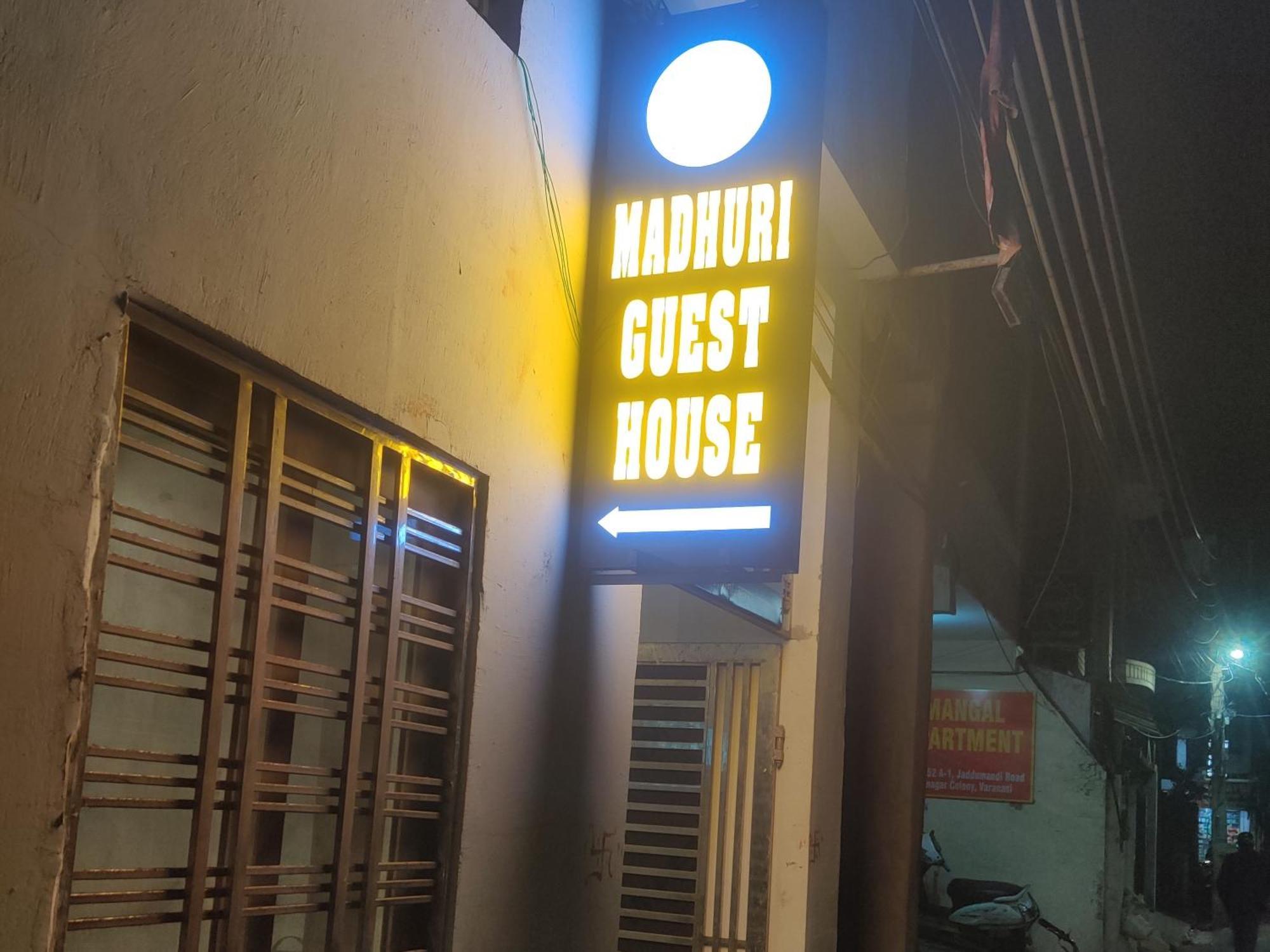 Madhuri Guest House Varanasi Dış mekan fotoğraf